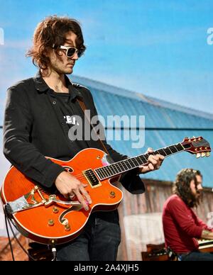 Micha Nelson, Sohn von Willie Nelson, wie Particle Kid, indie rock music live, am Bauernhof, in East Troy, Wisconsin, USA Stockfoto