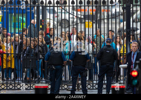 16. Oktober 2019, Minister der Ankunft in Nummer 10 Downing Street, Westminster, London. Stockfoto