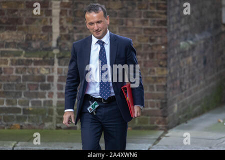 16. Oktober 2019, Minister der Ankunft in Nummer 10 Downing Street, Westminster, London. Stockfoto