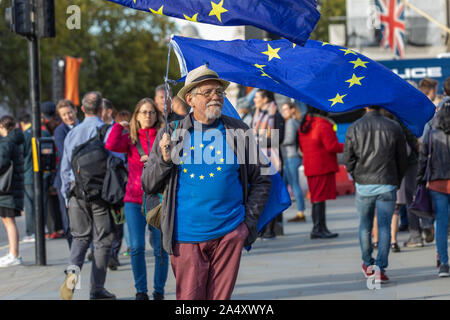 16. Oktober 2019, Minister der Ankunft in Nummer 10 Downing Street, Westminster, London. Stockfoto