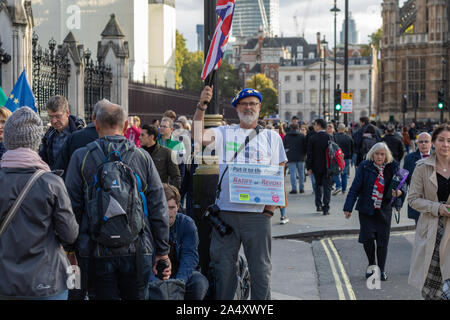 16. Oktober 2019, Minister der Ankunft in Nummer 10 Downing Street, Westminster, London. Stockfoto