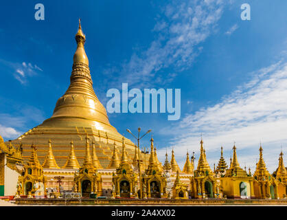 die goldene Stupa Shwedagon Pagode Yangon (Rangoon) in Myanmar (Burma) Stockfoto