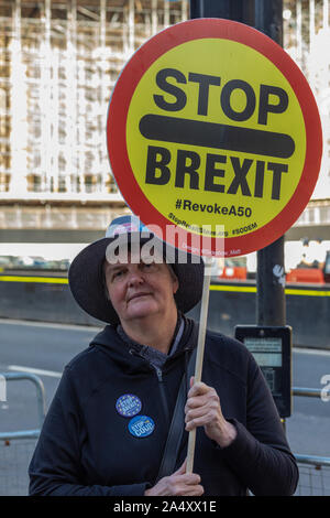 16. Oktober 2019, Minister der Ankunft in Nummer 10 Downing Street, Westminster, London. Stockfoto