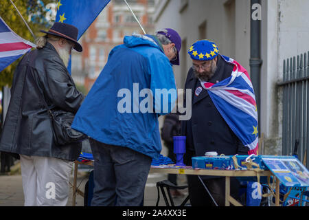 16. Oktober 2019, Minister der Ankunft in Nummer 10 Downing Street, Westminster, London. Stockfoto