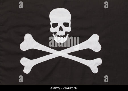 Schwarz und Weiß Kreuz Knochen Piratenflagge Hintergrund. Stockfoto