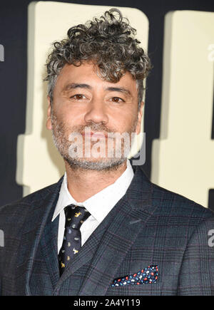 HOLLYWOOD, CA - 15. Oktober: Taika Waititi Die Premiere von Fox Suchscheinwerfer'' Jojo Kaninchen' bei Post 43 der American Legion Hall am 15. Oktober 2019 in Los Angeles, Kalifornien, besucht. Stockfoto