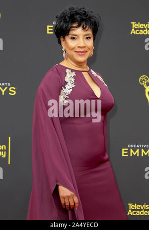 Creative Arts Emmy 2019 - Tag 2 Ankunft auf der Microsoft Theater in Los Angeles, Kalifornien statt. Mit: Phylicia Rashad Wo: Los Angeles, Kalifornien, Vereinigte Staaten, wenn: 16 Sep 2019 Credit: Adriana Barraza/WENN.com M. Stockfoto