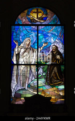 Italien, Apulien, Ostuni, San Francesco d'Assisi Kirche, Glasmalerei Stockfoto
