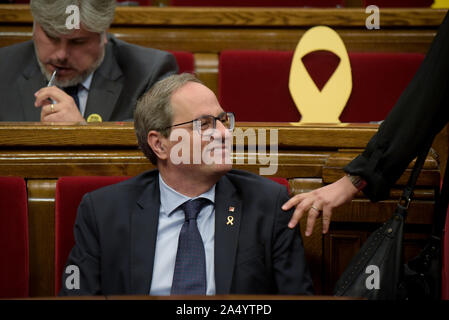 Barcelona, Katalonien, Spanien. 17 Okt, 2019. Präsident der katalanischen Regierung QUIM TORRA im Katalanischen Parlament. Letzten Montag katalanischen Separatisten Führer waren schuldig der Verbrechen der Staatsgefährdung und Missbrauch öffentlicher Mittel mit Gefängnisstrafen zwischen neun und 13 Jahren gefunden. Credit: Jordi Boixareu/ZUMA Draht/Alamy leben Nachrichten Stockfoto