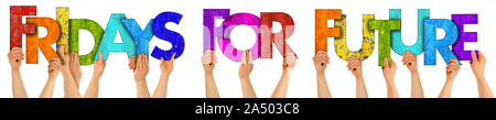 Aktivist Menschen halten, Wooden brief Schrift bilden die Worte Freitag für zukünftige auf weißem Hintergrund. der Klimawandel global w Stockfoto