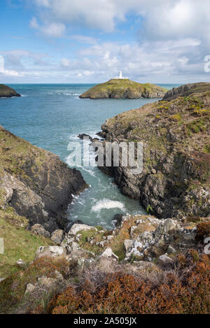 Strumble Head in der Nähe von Fishguard im Pembrokeshire Coast National Park, Wales. Stockfoto