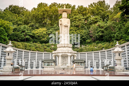 Buddha Statue am Bongeunsa Tempel in Gangnam Bezirk Seoul, Südkorea Stockfoto