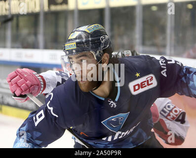 Ingolstadt, Bayern, Deutschland. 13 Okt, 2019. Jerry D'Amigo (Ingolstadt/US), die Deutsche Eishockey Liga DEL, ERC Ingolstadt vs Eisbaeren unterlagen Berlin, Ingolstadt, Saturn Arena, Oct 13, 2019, Quelle: Wolfgang Fehrmann/ZUMA Draht/Alamy leben Nachrichten Stockfoto