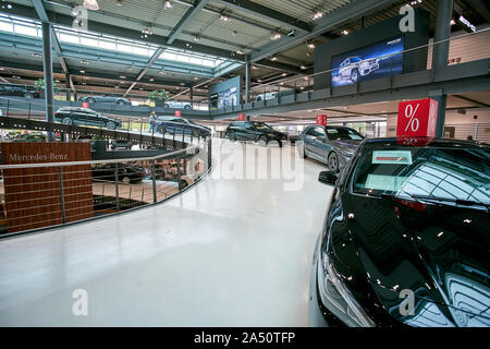 Deutschland, Düsseldorf Juli 17, 2019: Mercedes-Benz Store in Düsseldorf. Deutschland Stockfoto