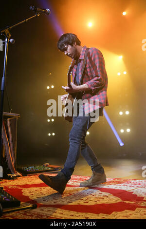 Oktober 17, 2019, Sydney, NSW, Australien: MORGAN EVANS führt seine erste Show der australischen Tour im Enmore Theatre am 17. Oktober 2019 in Sydney, NSW Australien (Bild: © Christopher Khoury/australische Presseagentur über ZUMA Draht) Stockfoto