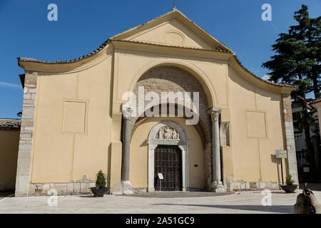 Die Kirche von Santa Sofia in Benevento, Kampanien, Italien, UNESCO-Welterbe. Stockfoto
