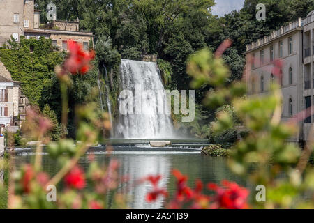 Malerischen Wasserfall von Isola del Liri, kleine Stadt in der Provinz Frosinone in der italienischen Region Latium. Stockfoto