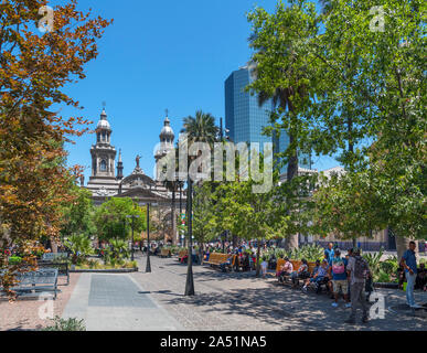 Die Plaza de Armas in Richtung der Metropolitan Kathedrale, Santiago Centro, Santiago, Chile, Südamerika Stockfoto