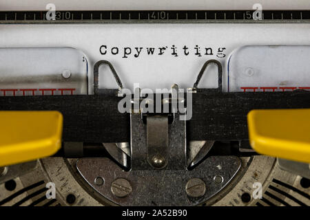 Alte Schreibmaschine mit Text copywriting Stockfoto