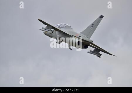 Italienische Luftwaffe T-346 eine Durchführung an der Royal International Air Tattoo 2019 Stockfoto