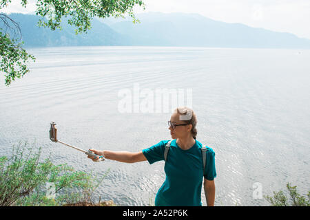 Teletskoye See in Altai Gebirge Stockfoto