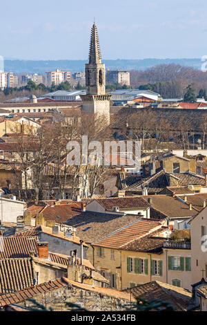 Kirchturm Wahrzeichen in Avignon Provence Frankreich Stockfoto