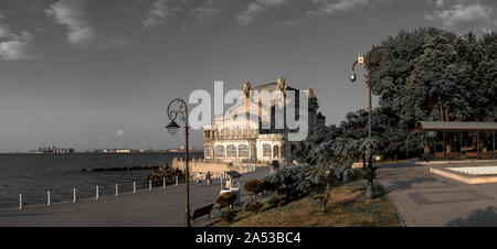 Constanta, Rumänien - 07.09.2019. Die alten Casino in Constanta, Rumänien, an einem sonnigen Sommermorgen Stockfoto