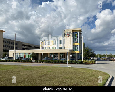 Orlando, FL/USA -10/16/19: Das Ronald McDonald Haus, sitzt neben Nemours Childrens Hospital in Lake Nona Orlando, FL. Stockfoto