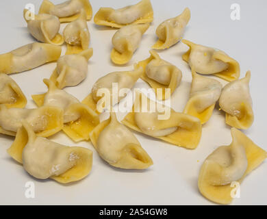 Eine Art Ravioli, casoncelli, hausgemachte traditionelle Speisen der Bergamo, Italien. Köstliche italienische Küche Stockfoto