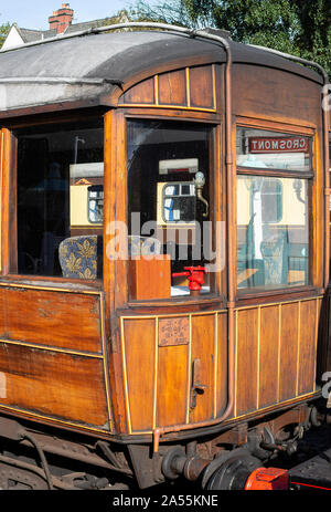 Die hintere Beobachtungskutsche eines Dampfzuges auf der North Yorkshire Moors Railway in Grosmont North Yorkshire England Vereinigtes Königreich Stockfoto