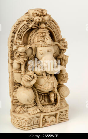 Ein Idol von Lord Ganesh aus Marmor Pulver in Sitzhaltung Stockfoto