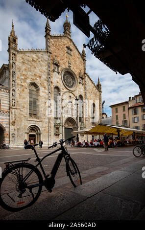 Comer See, Lombardei Italien September 2019 Como Kathedrale Duomo oder 14 Cent. Como Kathedrale (Italienisch: Kathedrale Santa Maria Assunta; Duomo di Como) ist die Ro Stockfoto