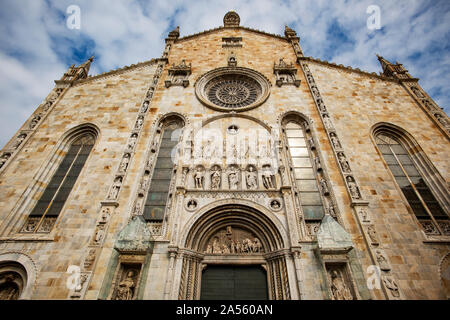 Comer See, Lombardei Italien September 2019 Como Kathedrale Duomo oder 14 Cent. Como Kathedrale (Italienisch: Kathedrale Santa Maria Assunta; Duomo di Como) ist die Ro Stockfoto