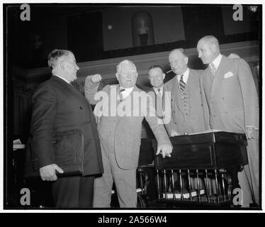 Vice President John Nance Garner mit Gruppe Stockfoto