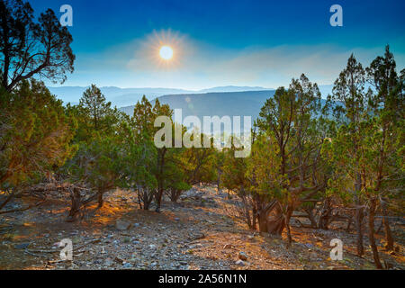 Sonnenaufgang über Cimarron Ridge Colorado. Stockfoto
