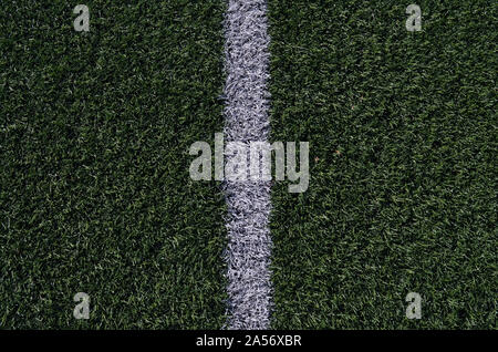 Spielfeld rasen in verschiedenen Winkeln und mit verschiedenen Farben und Linien. Stockfoto