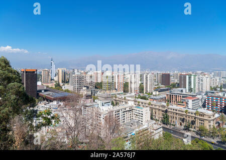 Blick auf die Stadt vom Gipfel des Cerro Santa Lucía (Santa Lucia Hill) mit Anden in der Entfernung, Santiago, Chile, Südamerika Stockfoto