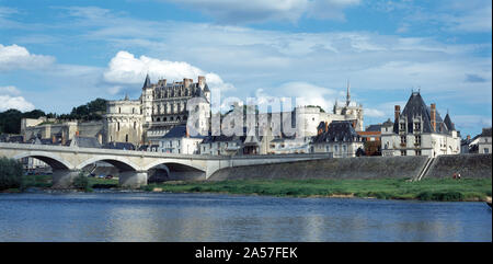 Schloss am Flussufer, Chateau d'Amboise, Loire, Amboise, Indre-et-Loire, Pays-de-la-Loire, Frankreich Stockfoto