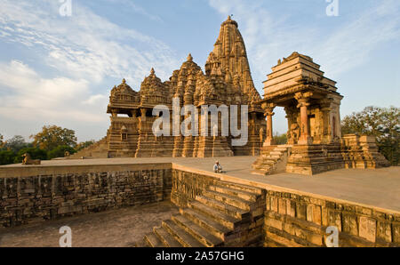 Treppe in einem Tempel, Khajuraho, Chhatarpur Bezirk, Madhya Pradesh, Indien Stockfoto