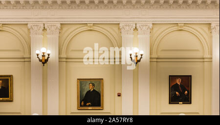 Wand mit Gemälde von Edward T. Gignoux US-Gericht, Portland, Maine Stockfoto