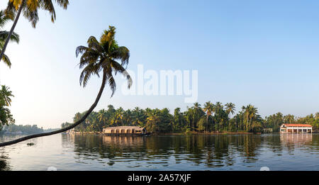 Kerala Backwaters in der Nähe von Alappuzha (Alleppey), Kerala, Indien Stockfoto