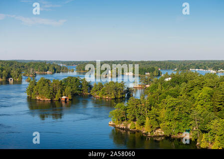 Cottages in Tausend Inseln Region von Ontario, Kanada Stockfoto