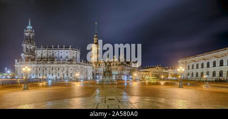 Hofkirche mit Redisenzschloss und Zwinger, Panorama, Nachtaufnahme, Dresden, Sachsen, Deutschland Stockfoto