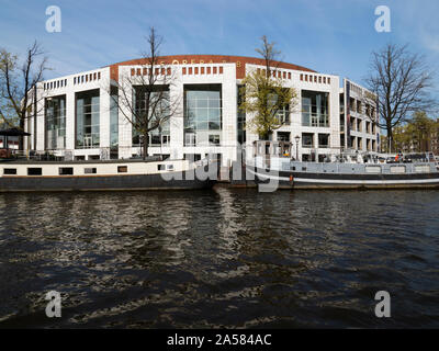 Stopera Oper und Ballett Gebäude am Ufer der Amstel, Amsterdam, Nordholland, Niederlande Stockfoto