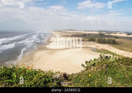 Praia da guarita, Strand Wachhaus, Torres, Rio Grande do Sul, Brasilien Stockfoto