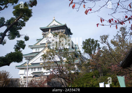 Blätter im Herbst in Rot und Osaka district in Kyoto in Japan Hideyoshi Schloss Stockfoto
