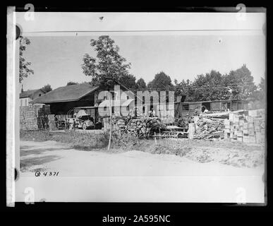 Entladen Quartermaster liefert in Frankreich Stockfoto