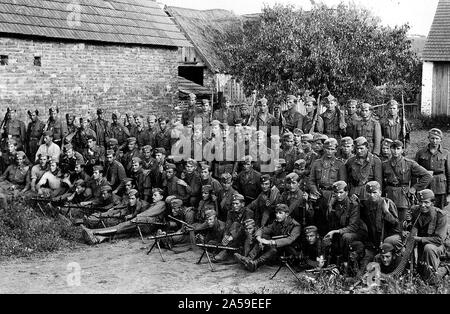 Soldaten der Poglavnik Guard Brigade (Poglavnikov tjelesni sdrug) zwischen 1941 und 1945 Stockfoto