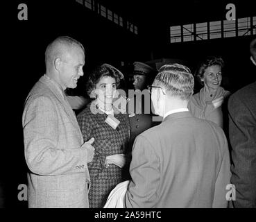 Astronauten auf 1959 Langley Inspektion Stockfoto