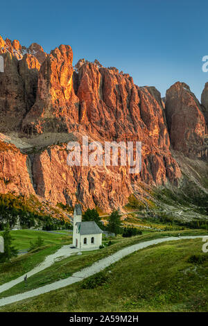 Passo Gardena bei Sonnenuntergang in den Dolomiten, Italien Stockfoto